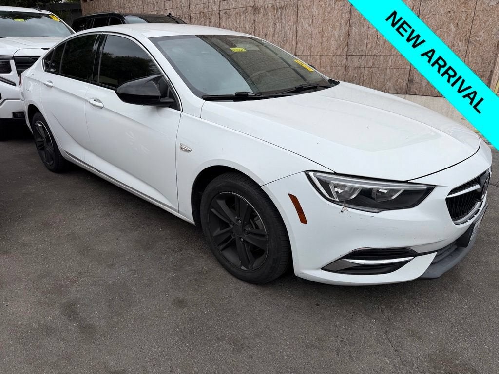 buick regal sportback 2018 W04GL6SX3J1146207 image buick regal sportback 2018 W04GL6SX3J1146207 image